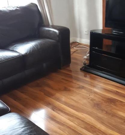 Our Guests Are Royal Apartment Wellingborough Bagian luar foto